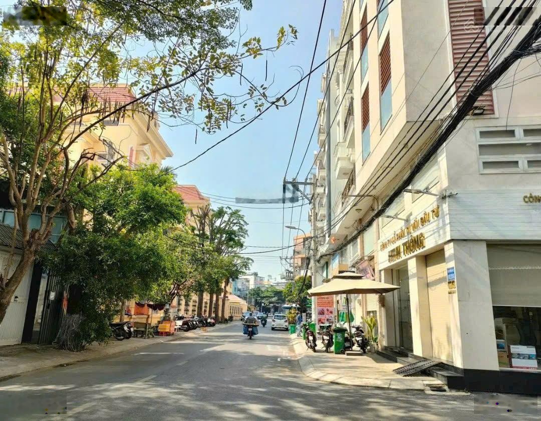 Hàng Hiếm 2MT HXT Dương Quảng Hàm, GV. 4m x 16m CN 64m2. Tặng GPXD: Hầm Lửng 4 Lầu ST giá: 8.7 tỷ