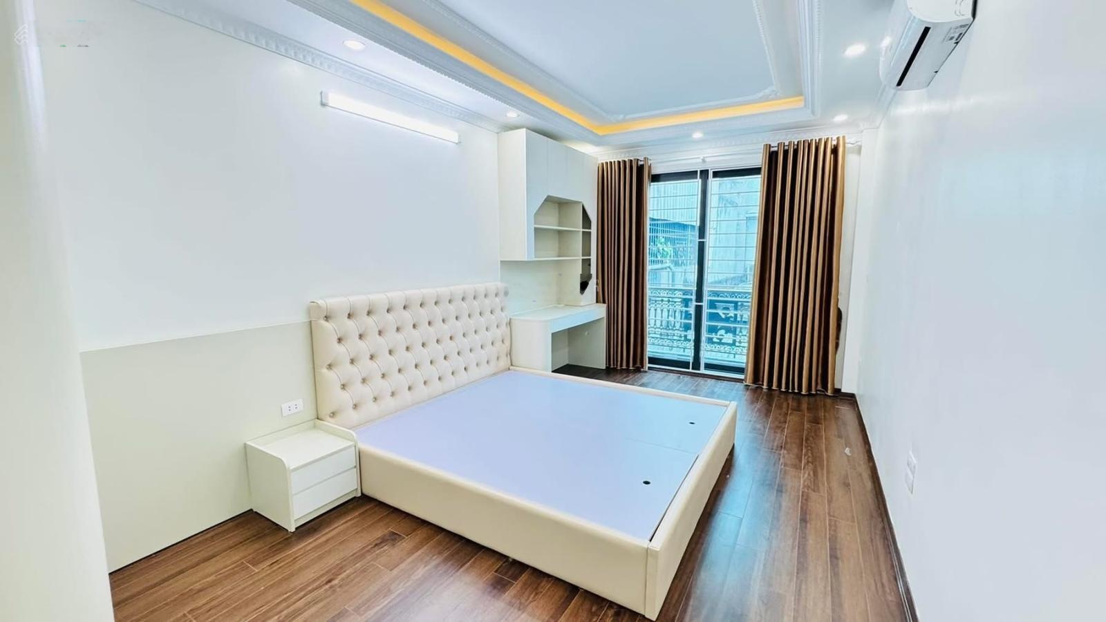 Bán nhà Minh Khai_Hai Bà Trưng 20m ra ô tô, hàng xóm Time City DT38m_6 tầng thang máy giá 14,8 tỷ