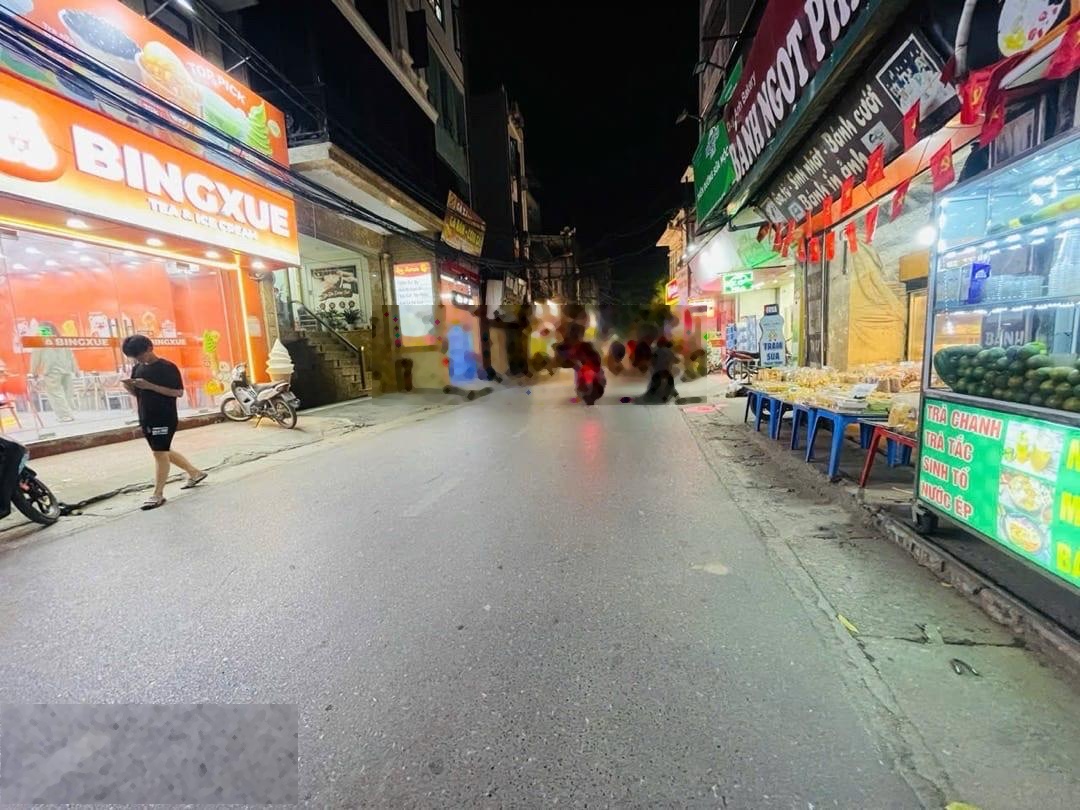 50m mặt phố phú diễn- lô góc 3 mặt thoáng - vị trí vàng-kinh doanh sầm uất - giá đầu tư