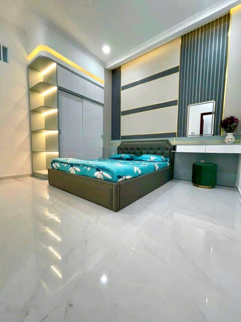 Bán nhà kdc hiệp thành 1 - 1 trệt 2 lầu - 3pn - 3wc. full nội thất cao cấp. thu nhập 15tr/tháng