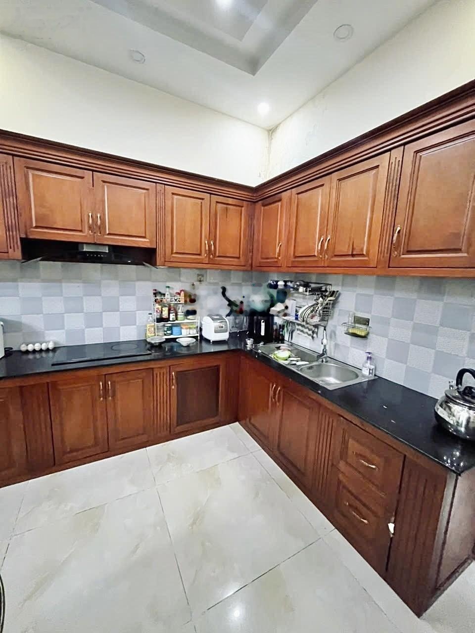 Mặt tiền phó đức chính giáp quận 1, nhà 73m2, 4 tầng, ngang 4.3m, 5pn, giá siêu tốt 13.9 tỷ /tl