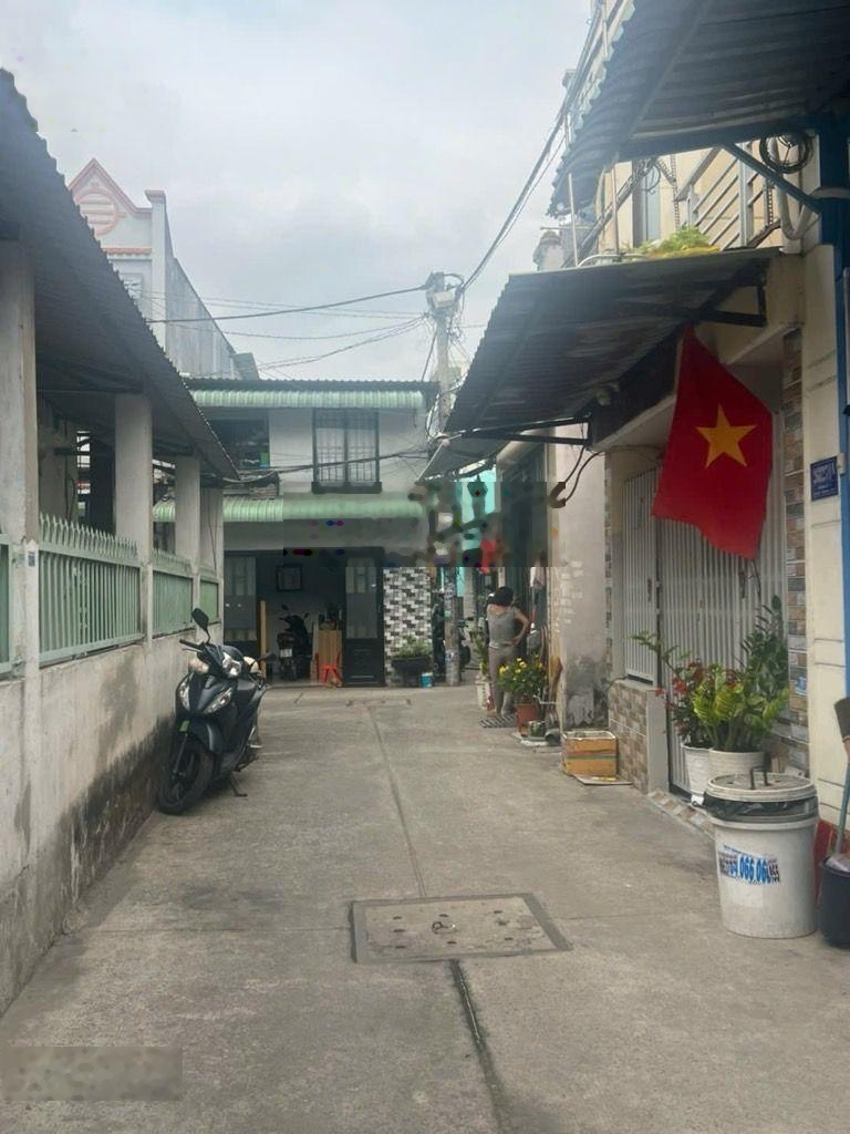 3.59 tỷ nhà 1/ hẻm xe hơi hiệp thành 17 quận 12 - 42m2 (4 x 12m)