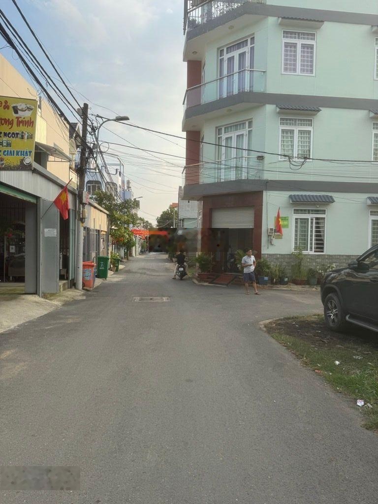 Nhà 2MT đường 160 Tăng Nhơn Phú Ngang 4.5m Giá 5.9 Tỷ
