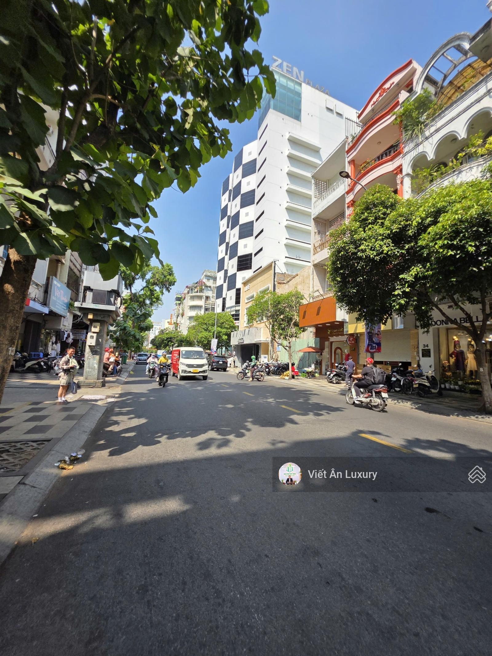 Homestay trung tâm - quận 1 gần chợ bến thành khách tây kín phòng - 4 tầng - 7pn