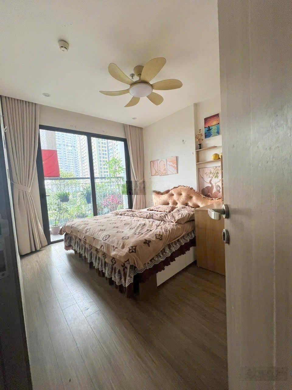 Nhà tôi cần bán căn 2PN 5,1tỷ bao phí full nội thất phân khu SA Vinhomes Smart City