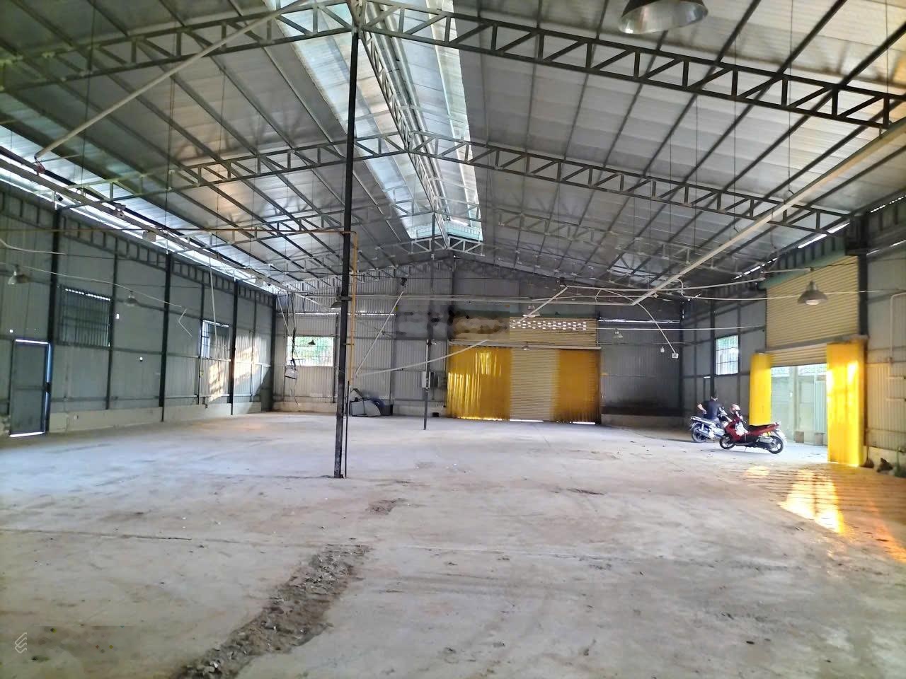 Kho xưởng 1120m2 Nguyễn Duy Trinh Phú Hữu Trần cao 7m-9m