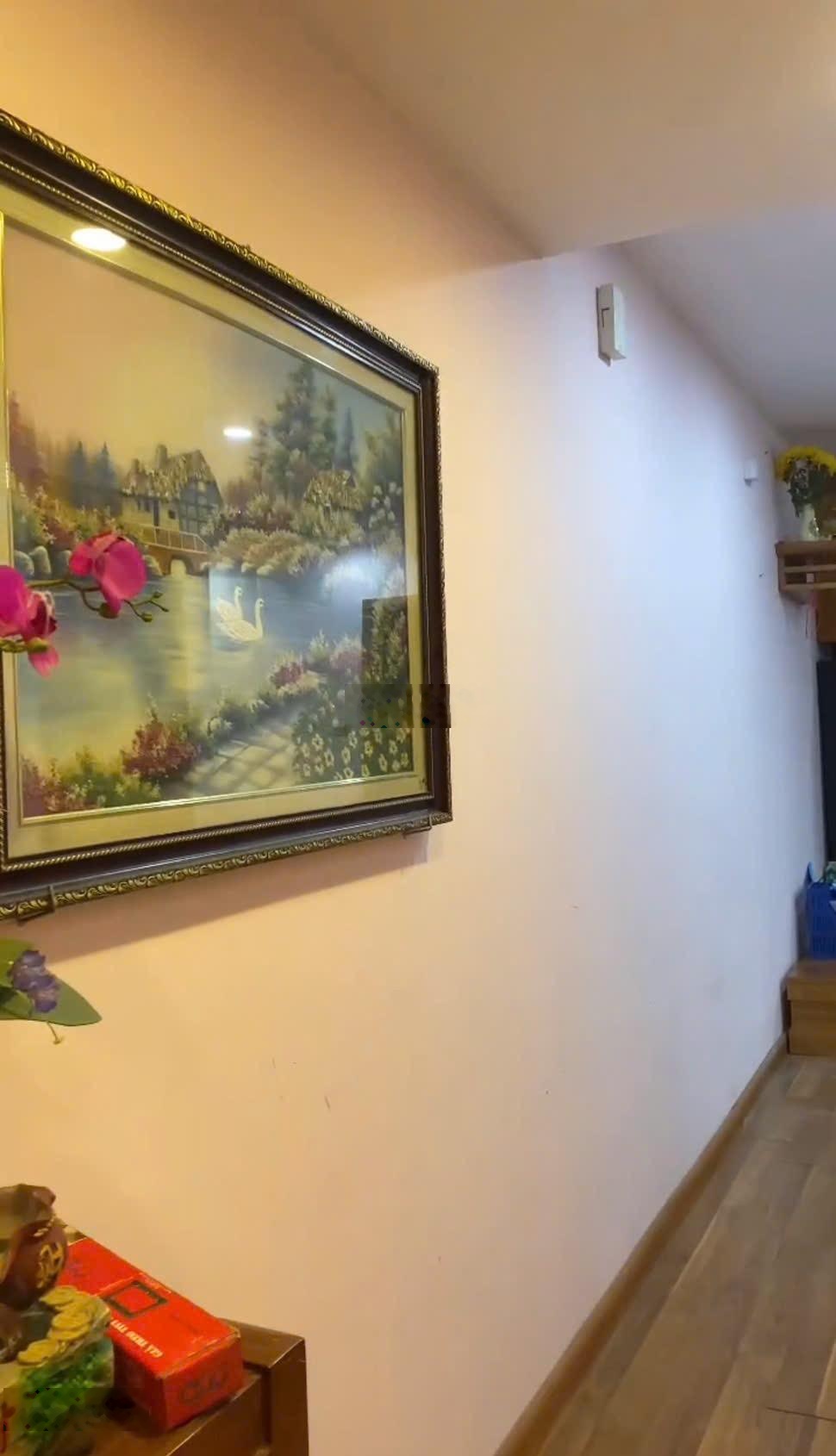 Chính chủ bán CH toà 137 Nguyễn Ngọc Vũ, TT Cầu Giấy, 80m 3N2WC view thoáng mát. Giá 7 tỷ