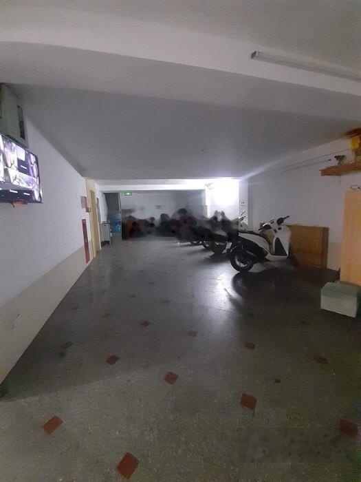 Hiếm tòa building mặt phố Hoàng Văn Thái 145m2 - 9 tầng - thang máy. Thu 2tỷ/năm, hiệu suất 5%