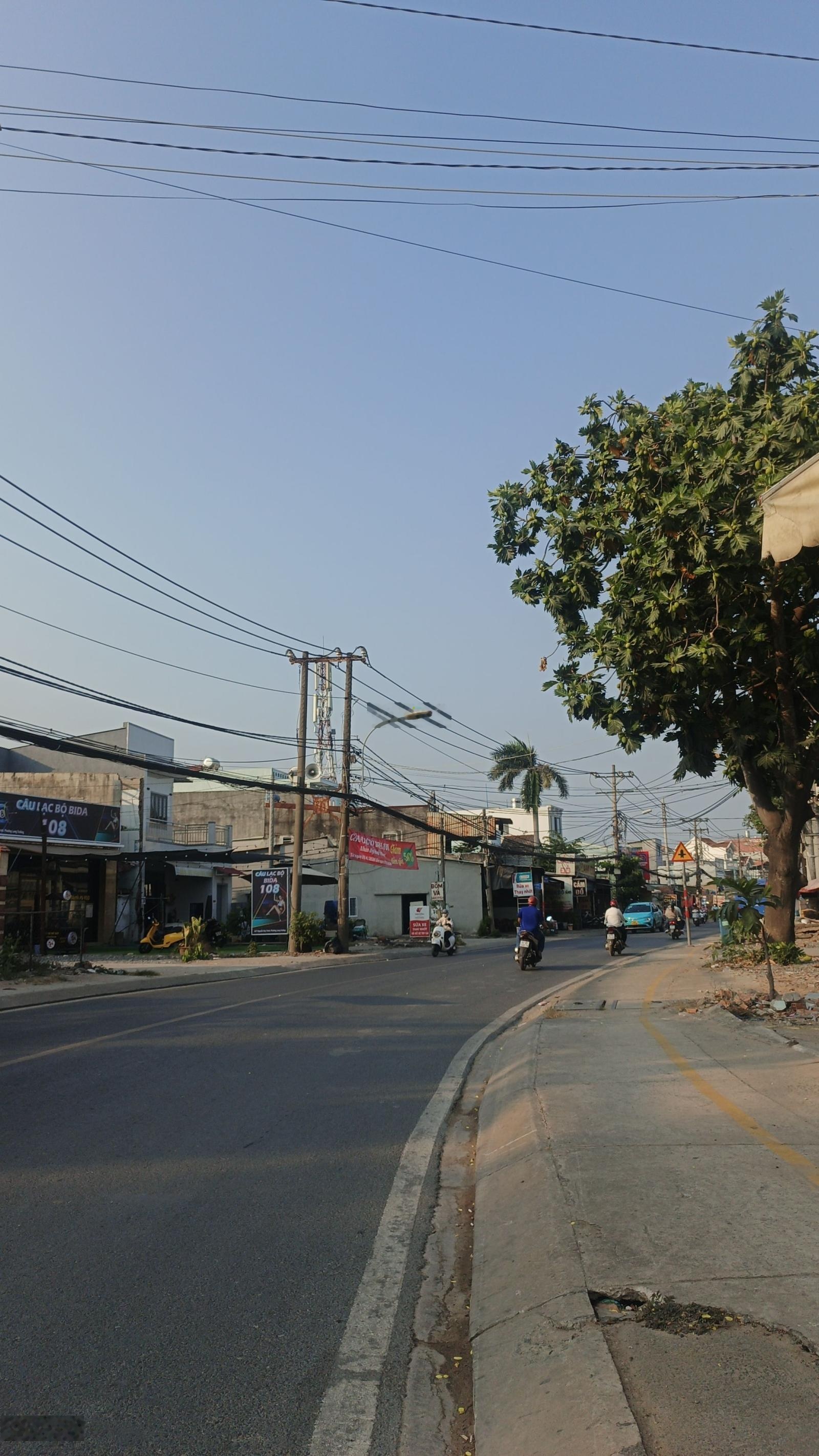 MỚI XÂY NGAY MẶT TIỀN NGUYỄN DUY TRINH, hẻm trước nhà 11m chỉ nhỉnh 4 tỷ