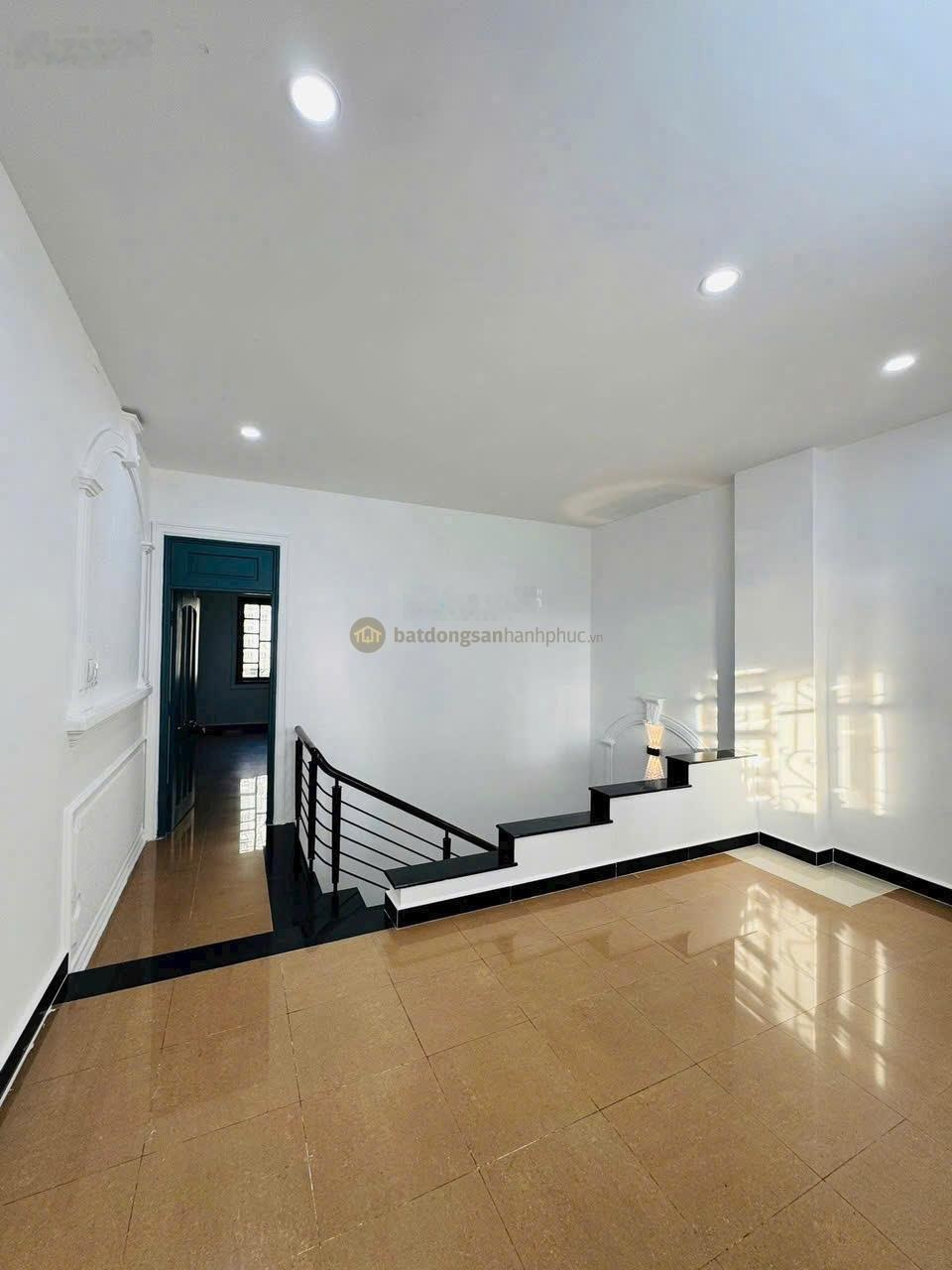 Nhà nhỏ xinh sát ngay Nguyễn tư Nghiêm, Dt: 5x13.5m Tl2L mới đẹp. Giá chỉ 7.8 tỷ