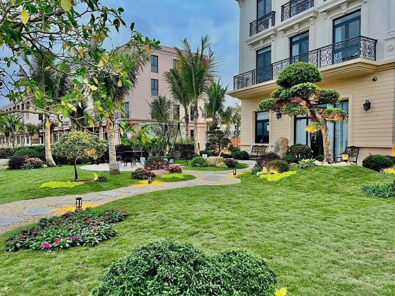 Bất ngờ khi mua 200m2 giá nhỉnh 10tỷ sông tự nhiên, vườn trồng cây sau nhà, xem là chốt tại Vũ Yên