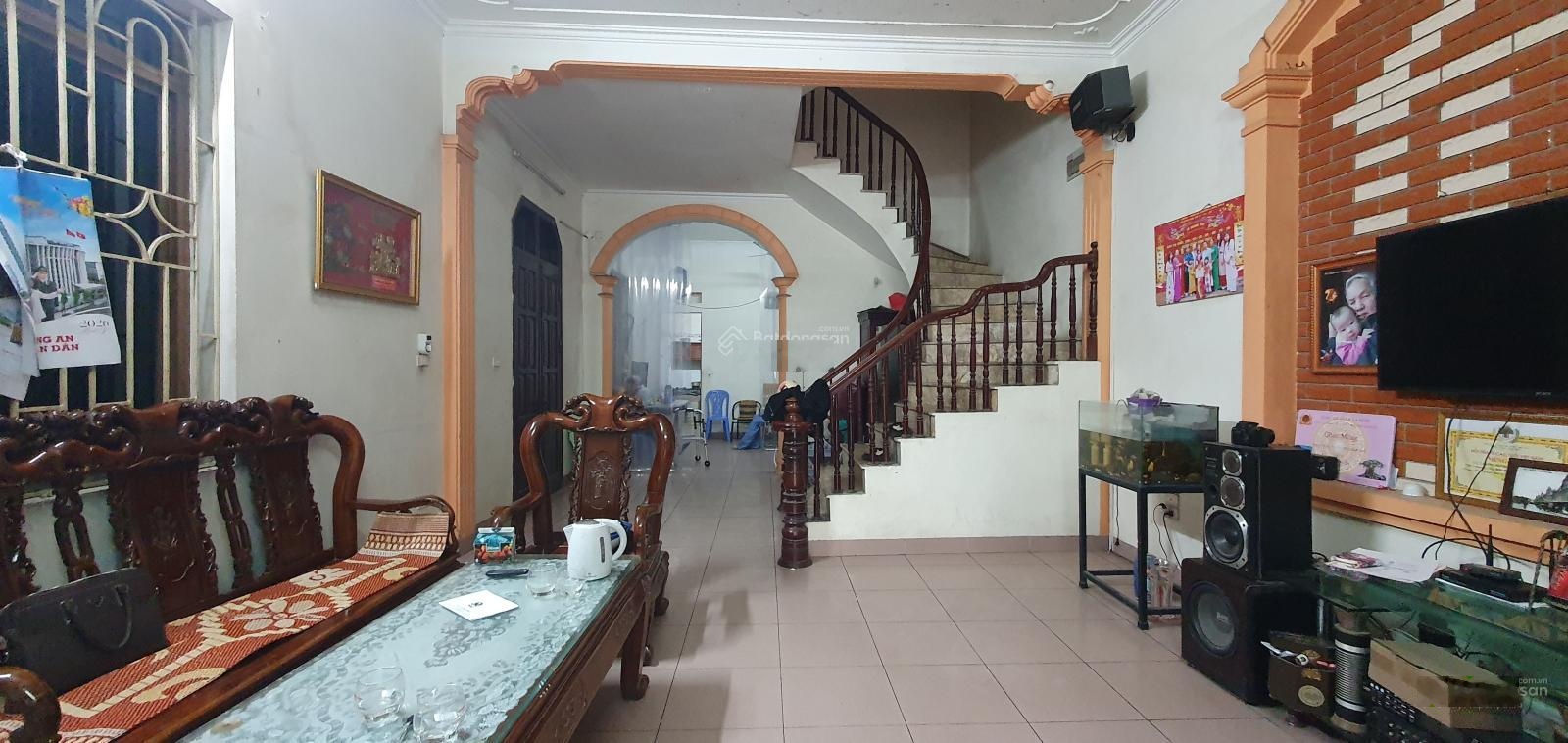 Bán Gấp Nhà Cổ Linh 61m 2 tầng vị trí đẹp ngõ thông cạnh vườn hoa, phù hợp xây 6 tầng, nở hậu đẹp