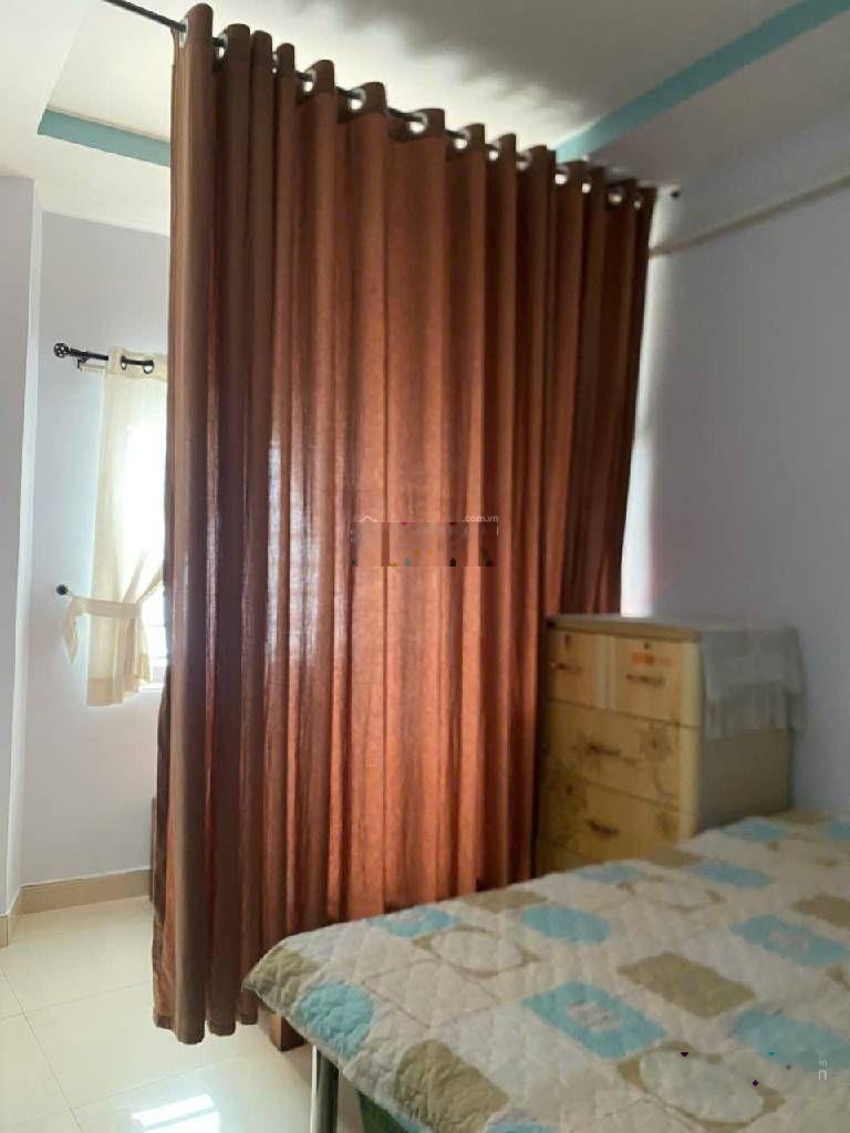 Giảm ngay 200 triệu chỉ còn 2.7 tỷ nhà gần đh ngân hàng hẻm sát mặt tiền nở hậu tài lộc