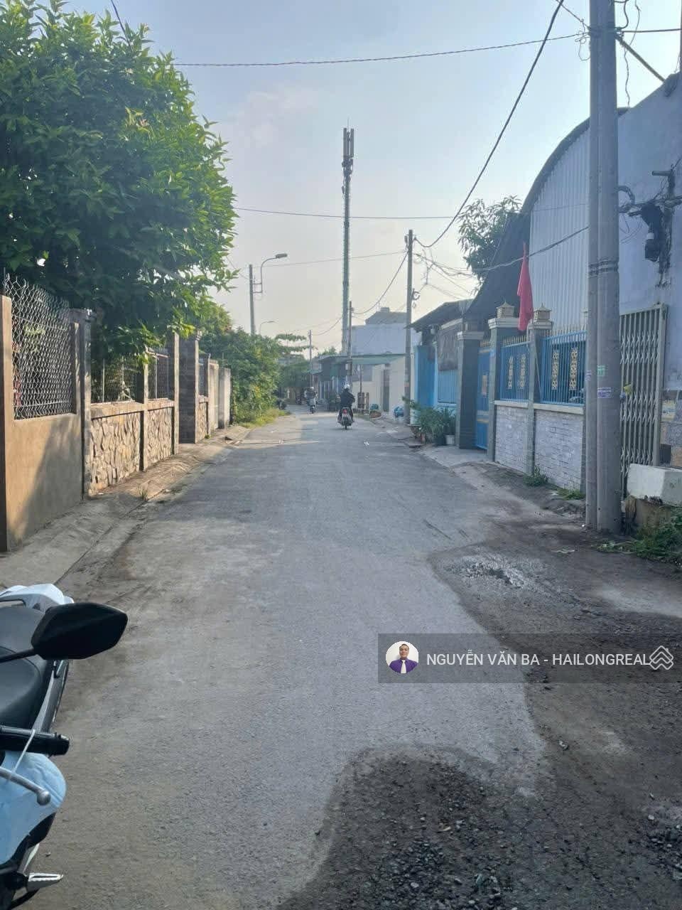 Bán nhà Lê Văn Lương rộng 7,8*30m, hẻm xe hơi 6m, 6,39 tỷ, Shr, gần làng Đại học Nhơn Đức