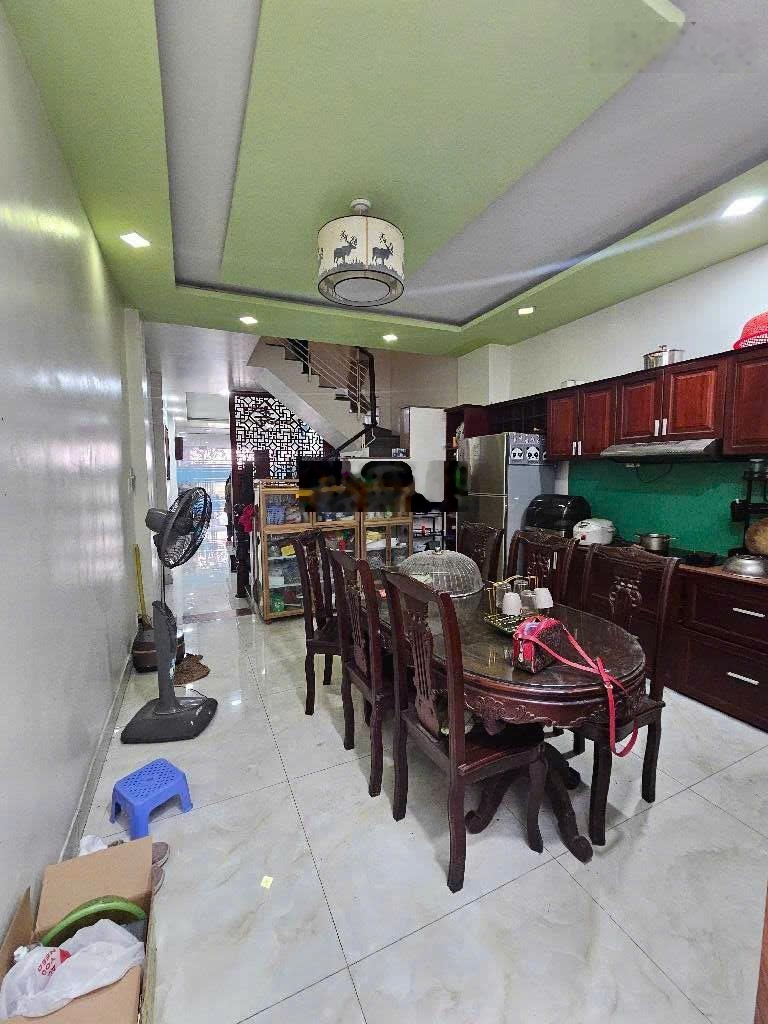 Chỉ 10.5 tỷ_sở hữu nhà mặt tiền 3 tầng_4 x 20m_gần đường dc9_p.tây thạnh_tân phú