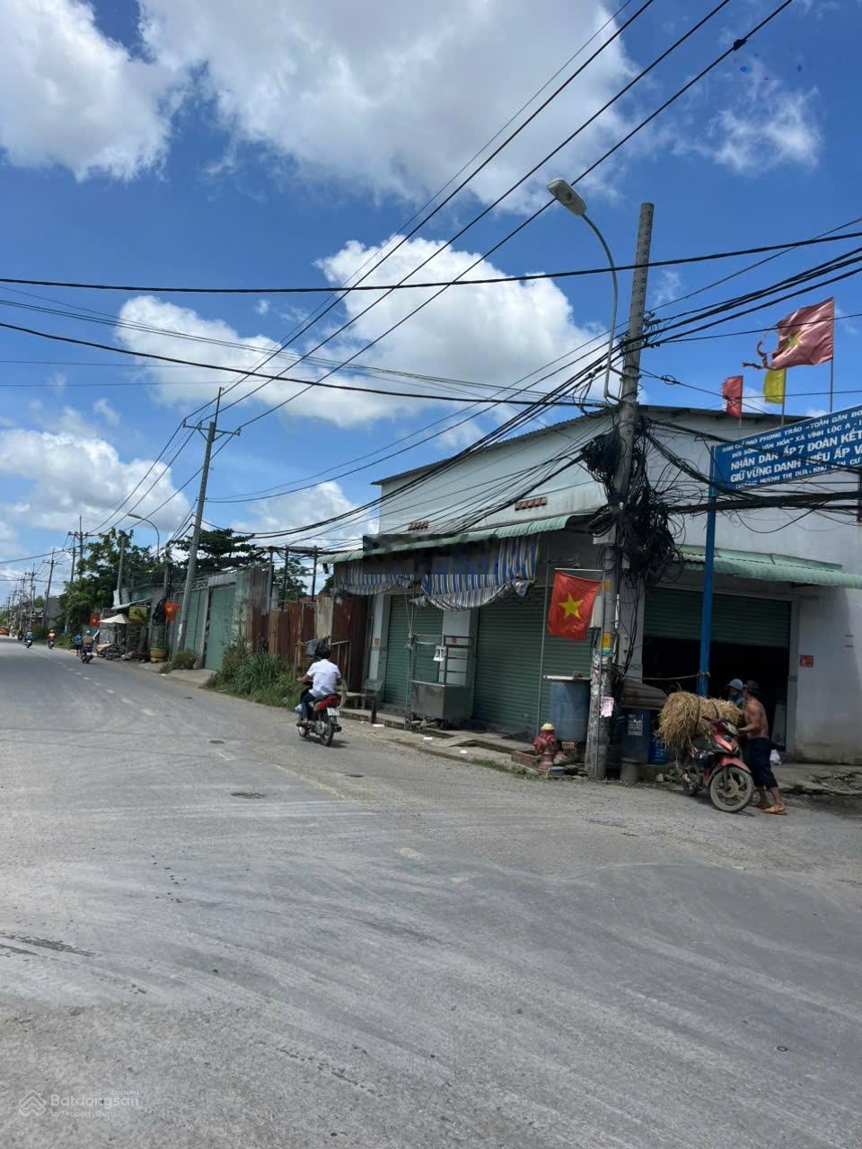 1000m2 Hai mặt tiền thông thoáng, nằm ngay tuyến đường Kênh Trung Ương