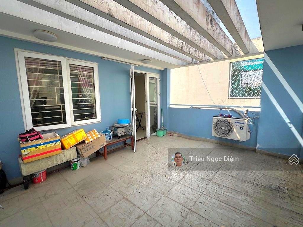 Bán nhà nguyễn công hoan phú nhuận 5 tầng thang máy 118m2 ngang 5.2m nở hậu đẹp giảm mạnh 2 tỷ