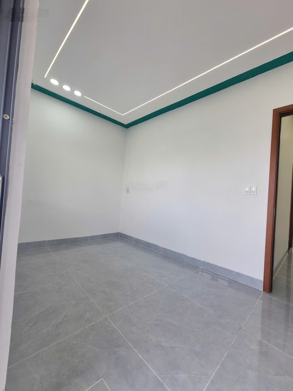 Chỉ cần có 2 tỷ 880 triệu , quý anh chị sẻ sở hữu căn nhà có 3 phòng ngủ, tô ký, hóc môn