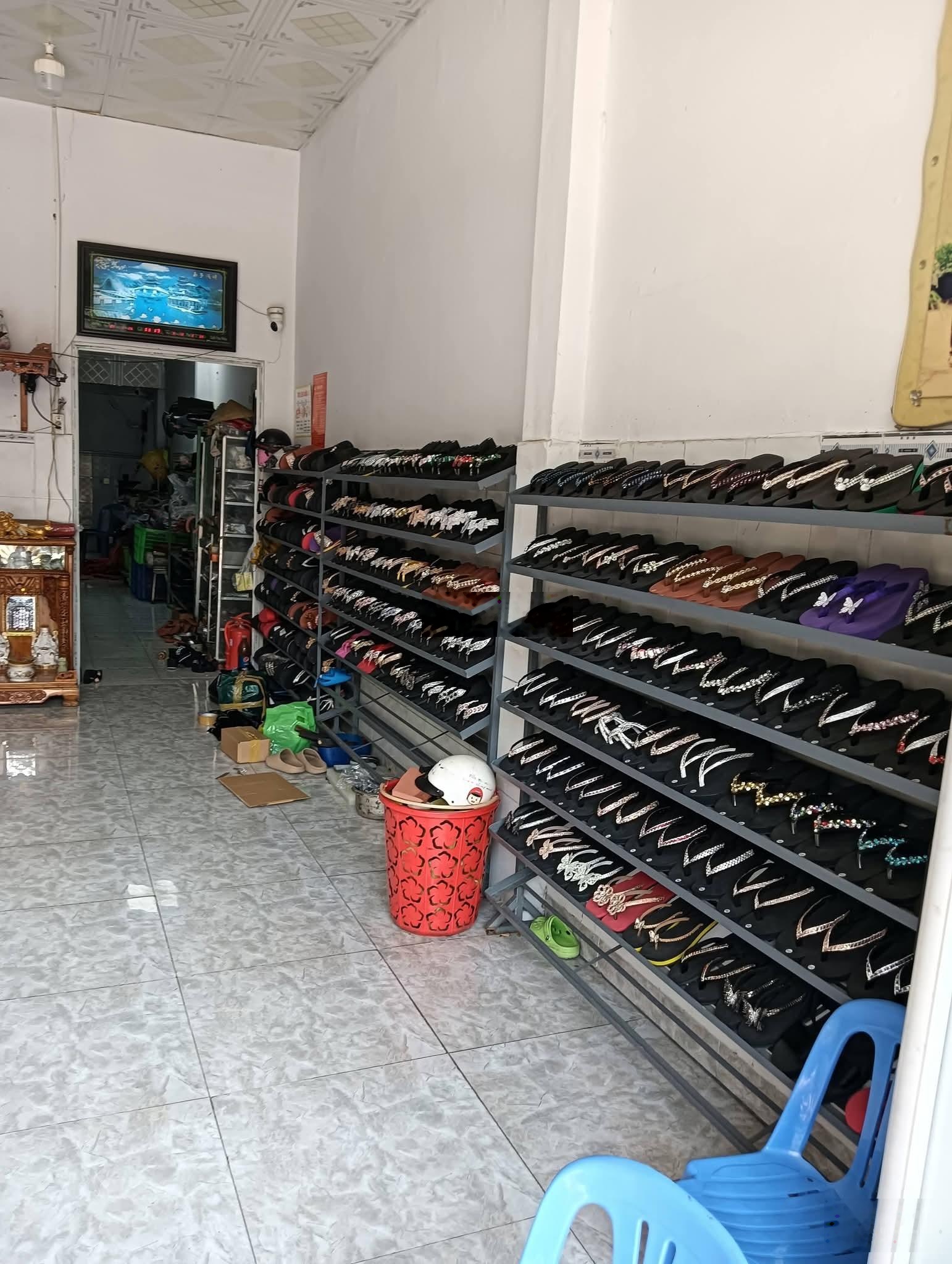 Bán nhà mặt phố tại D10, Mỹ Phước, Bến Cát, 2,98 tỷ, 100m2 giá cực chất