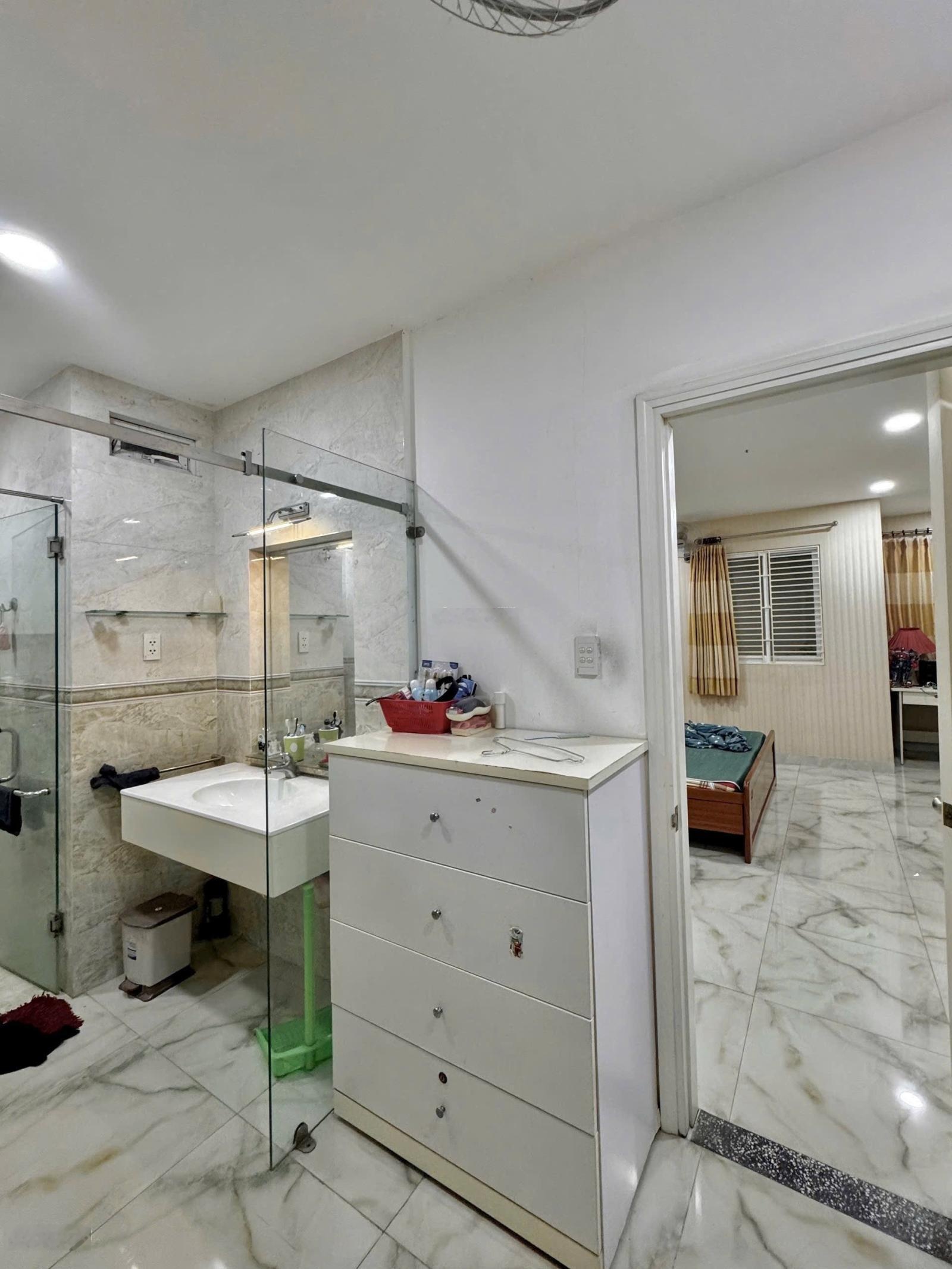 Nguyễn trung trực, bình thạnh - gần mặt tiền mặt tiền - 60m2 (6 x 10) - btct 4 tầng 4 phòng ngủ