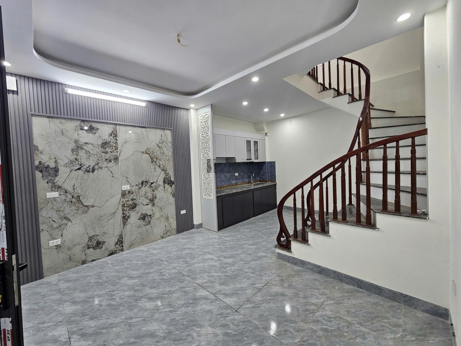 Nhà mới 100% An Thắng Biên Giang, full nội thất 4 tầng thoáng trước sau,Ôtô QUA,500M ra QL6 Mở rộng