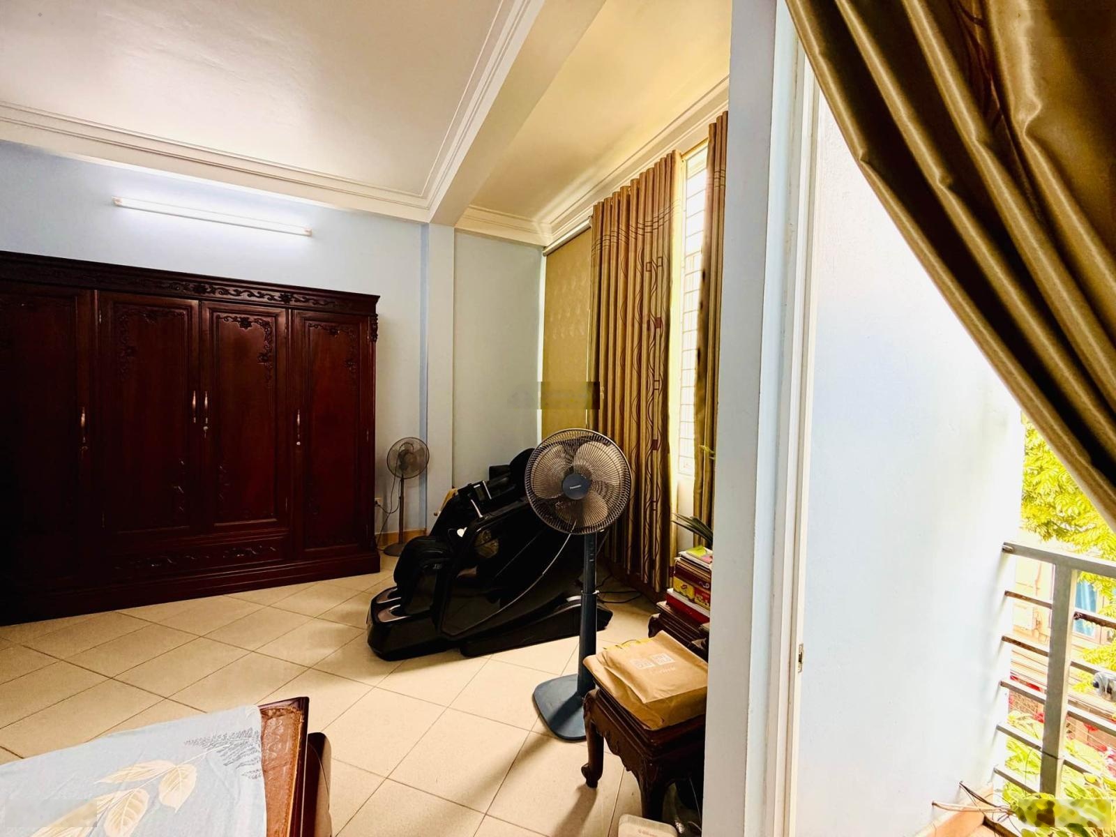 Cần bán gấp nhà ở tại kdt Xala 58m2, 4 tầng giá 14.9tỷ . Chủ thiện trí giá còn thương lượng