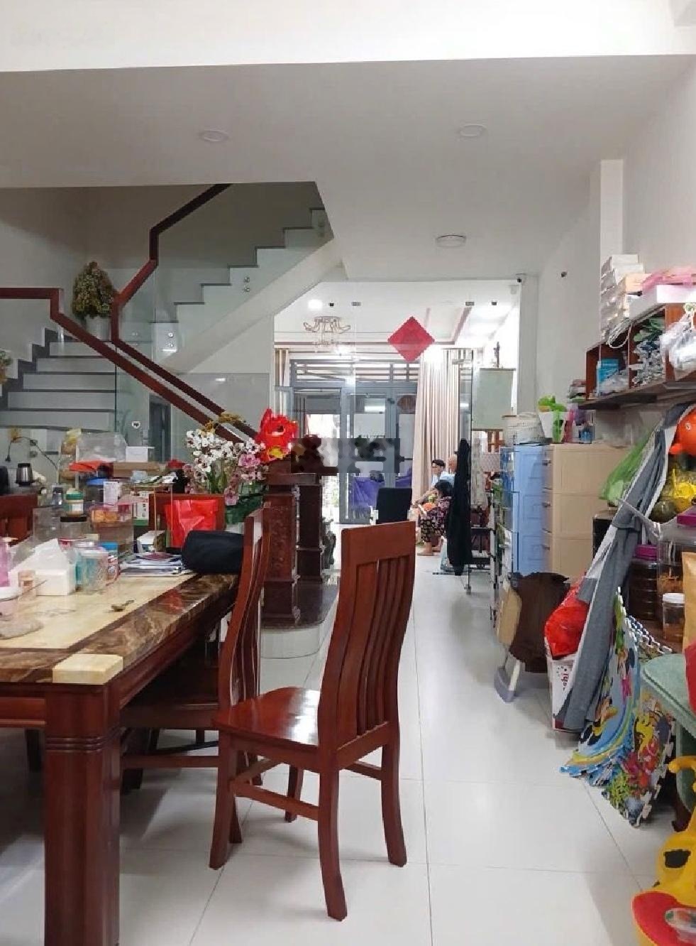 SIÊU PHẨM ( 5m x 17m ) Đường GÒ DẦU Tân Phú.. Nhà 3 Tầng Mới Đẹp Ở Ngay Giá 90tr/m2