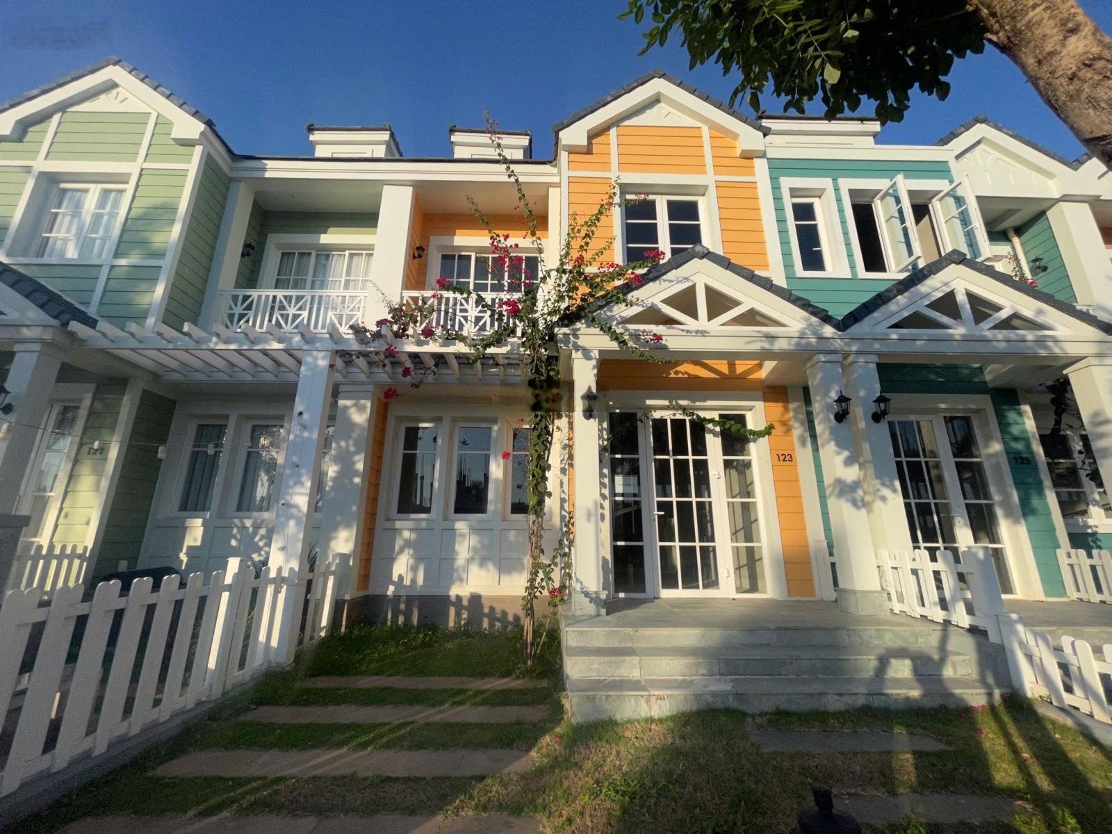 Duy nhất NHÀ PHỐ 6x20m Novaworld PHAN THIẾT GIÁ: 3.2 tỷ Bao thuế phí. ĐĂNG LÀ CÓ! LH: 0966765282