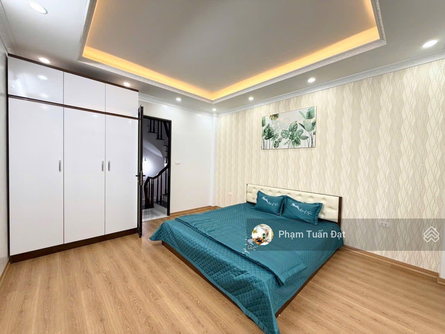 Bán nhà Vĩnh Hưng 5 tầng xây mới, lô góc thoáng sáng, 3 ngủ full nội thất, ngõ thông, 33m2 6,98 tỷ
