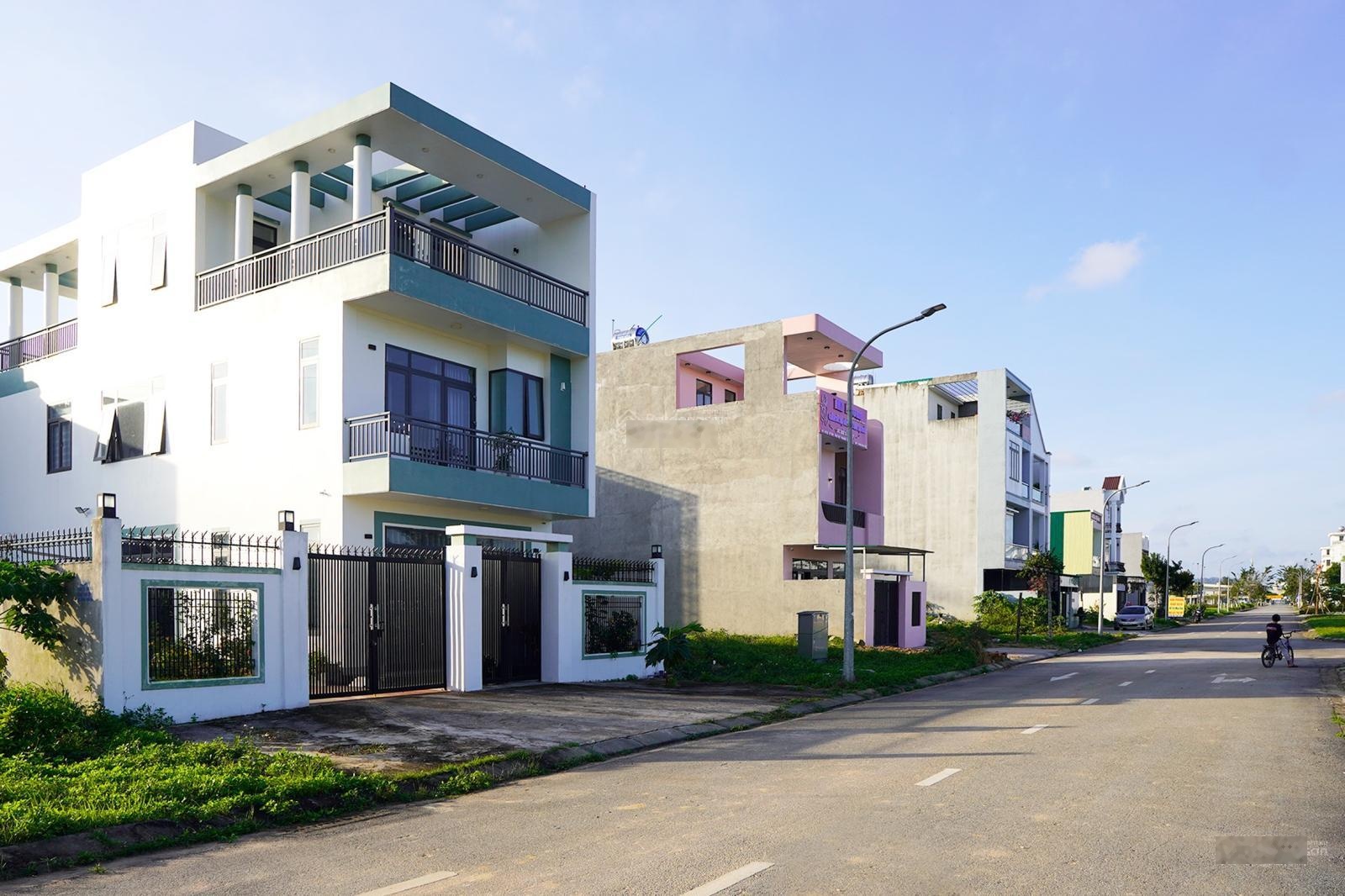 Bán đất mặt tiền đường nhựa vỉa hè, Phường Cầm Thành, 5x25 giá chỉ bằng lô đất hẻm