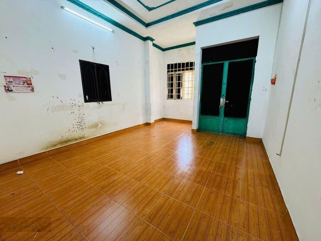 Bán gấp Nhà 2 mặt Hẻm xe hơi 5m Phạm Văn Bạch, 6 tỷ hơn, 60m2, 2PN, 3WC, đầy đủ nội thất