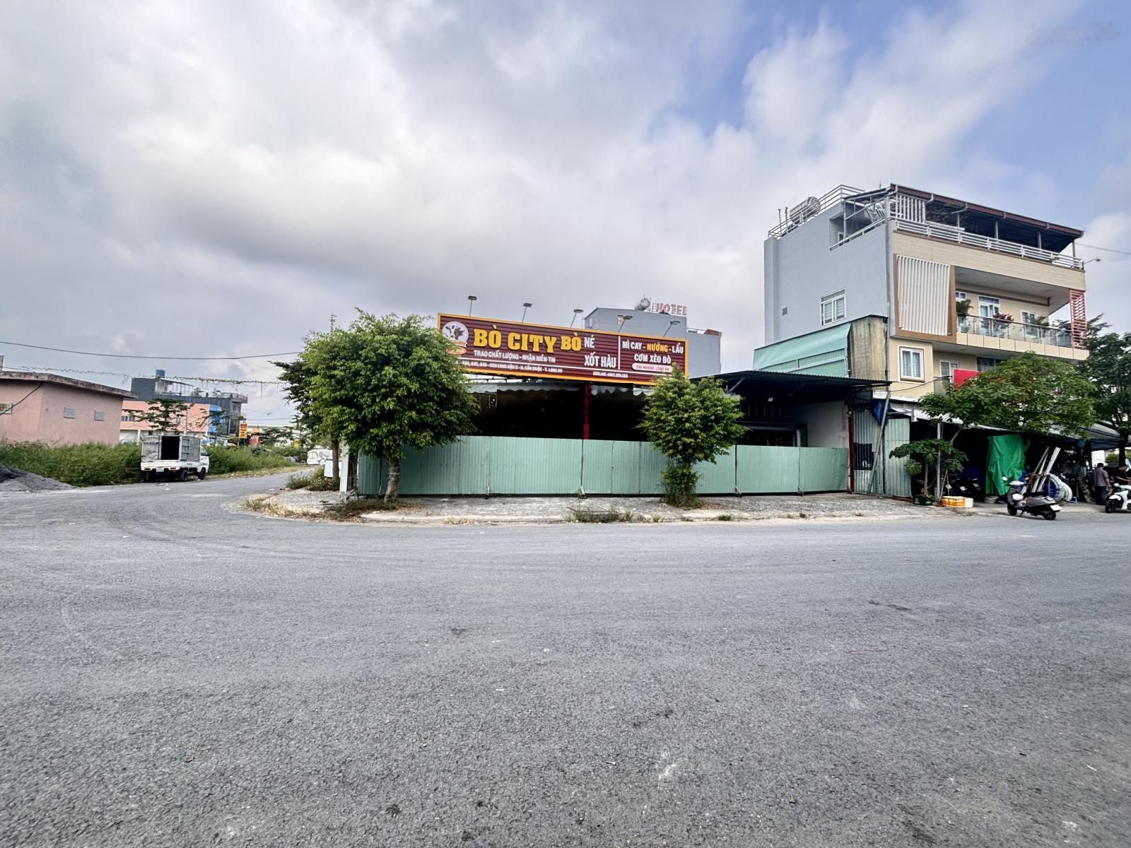 Cho thuê nhà mặt phố A43 - 46, khu dân cư Long Hậu, 25 triệu VND, 400m2 giá ưu đãi
