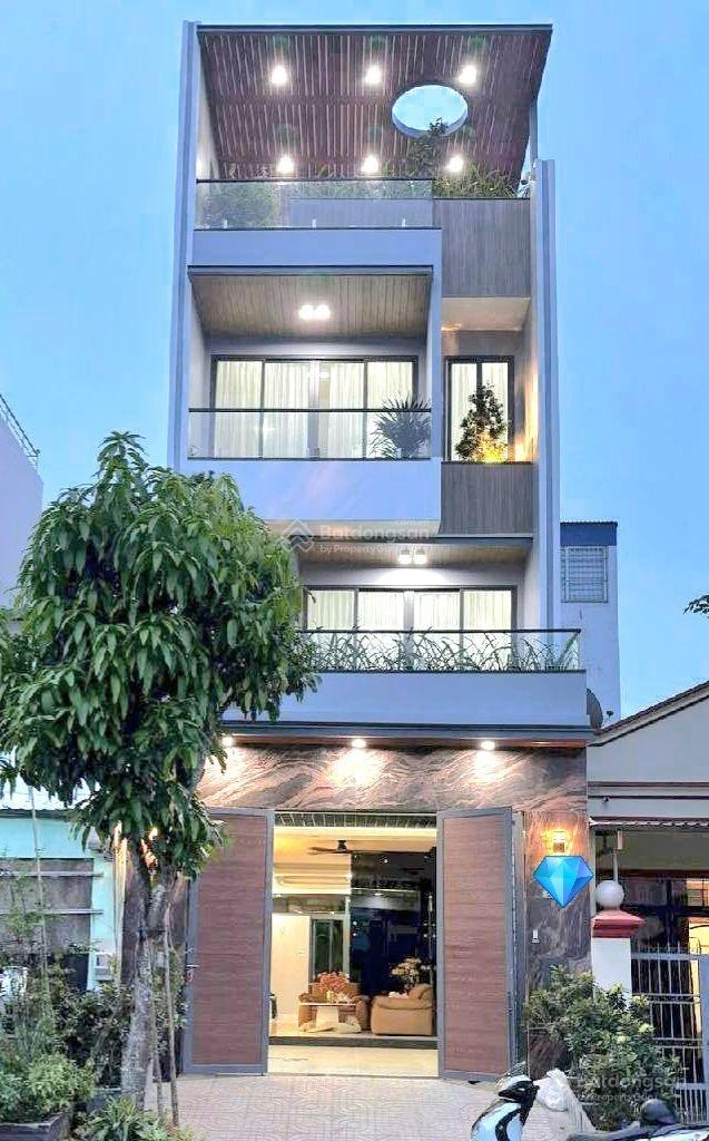 Nhà đẹp dọn vào ở ngay, mt bình đông q.8, 70m ngang 4.5m vuông vức, đã hoàn công, 6.x t