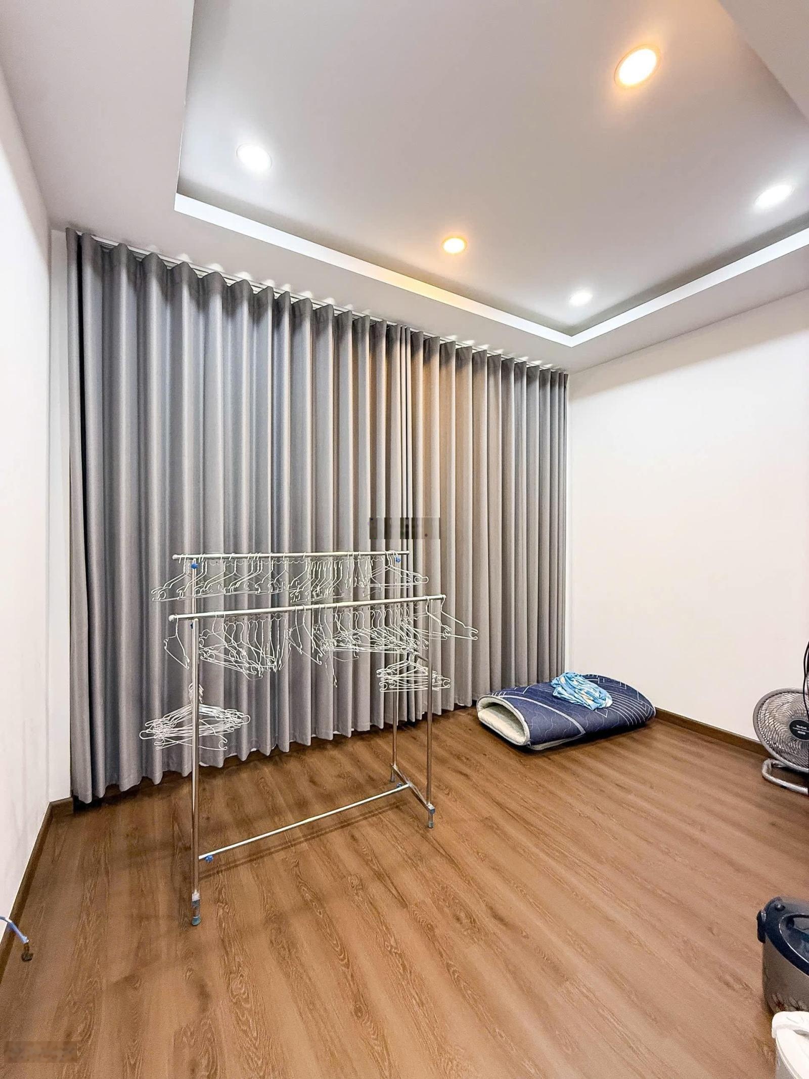 8 tỷ - sở hữu ngay nhà nở hậu bình thạnh 3 tầng hẻm oto