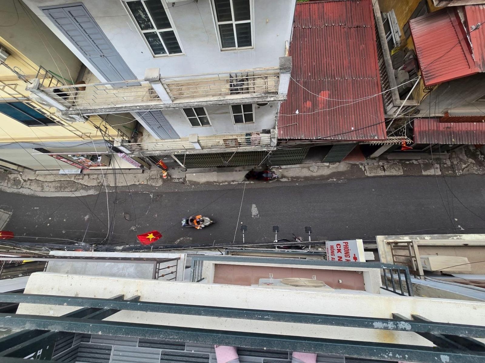 Bán nhà phố cổ Nhuế 40m ngõ thông ô tô tránh nhau