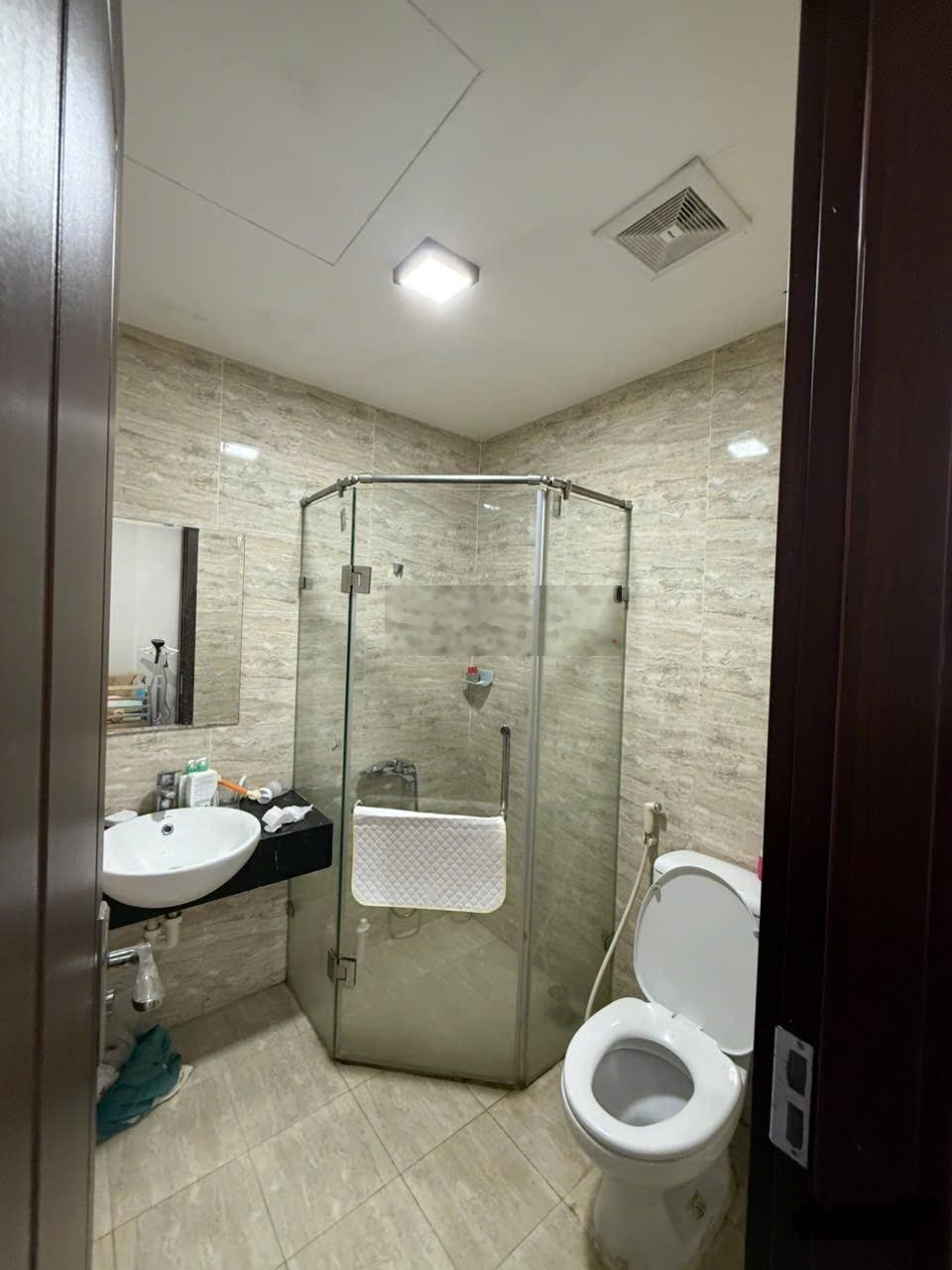 Cho thuê căn 60m 2n2wc - phù hợp gia đình để ở