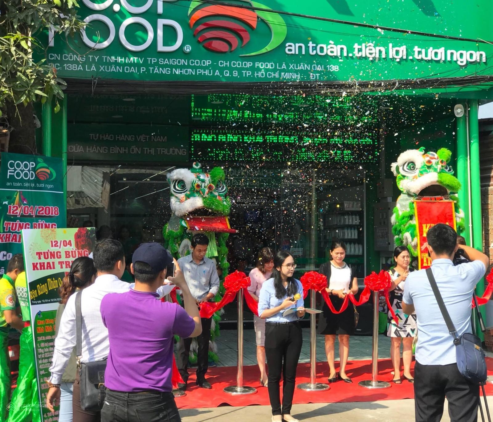 Bán nhà Lã Xuân Oai 110.6m² - mặt phố - 3 tầng - thu 33tr/tháng - Thủ Đức - giá 20.5 tỷ