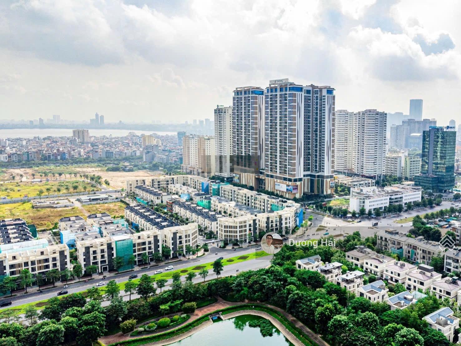 Bán nhà mặt phố Nguyễn Văn Huyên - Cầu Giấy - 90m MT 4.5m - Hai thoáng