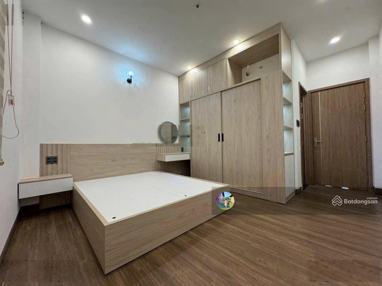 Giảm 1 tỷ bán nhanh! Nhà mới 4 tầng mặt tiền kinh doanh - đường 38 - ngay đường Hiệp Bình