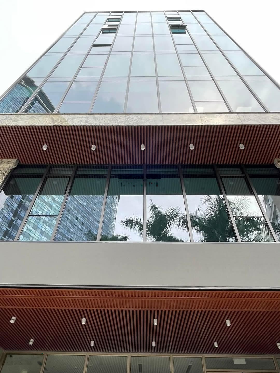 Hiếm! Bán toà nhà văn phòng 10 tầng phố Dương Khuê, Cầu Giấy DT120m, MT9m phân lô ô tô KD, 68 tỷ