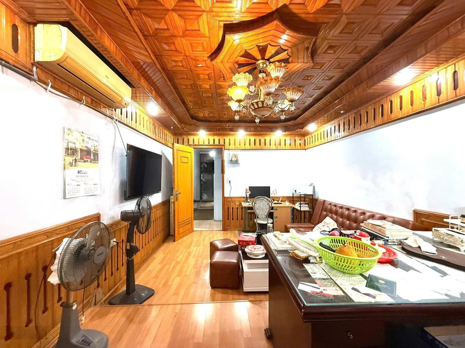 Bán nhà riêng Hoàng Quốc Việt 86m2, góc 03 thoáng, 03 ô tô tránh, thang máy, kinh doanh, full đồ.