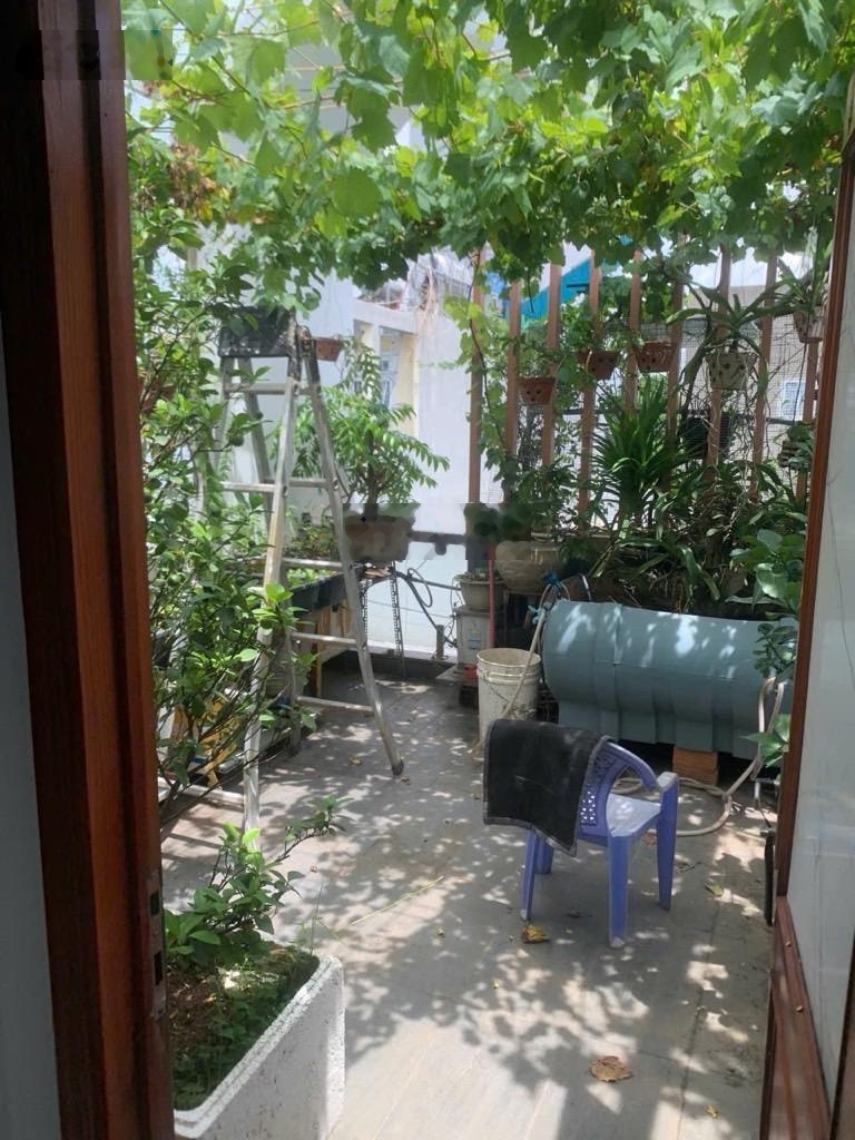 Bán nhà 3 tầng bưng ông thoàn p phú hữu quận 9 50m2 đường oto 6 tỷ sổ hồng 0764994867