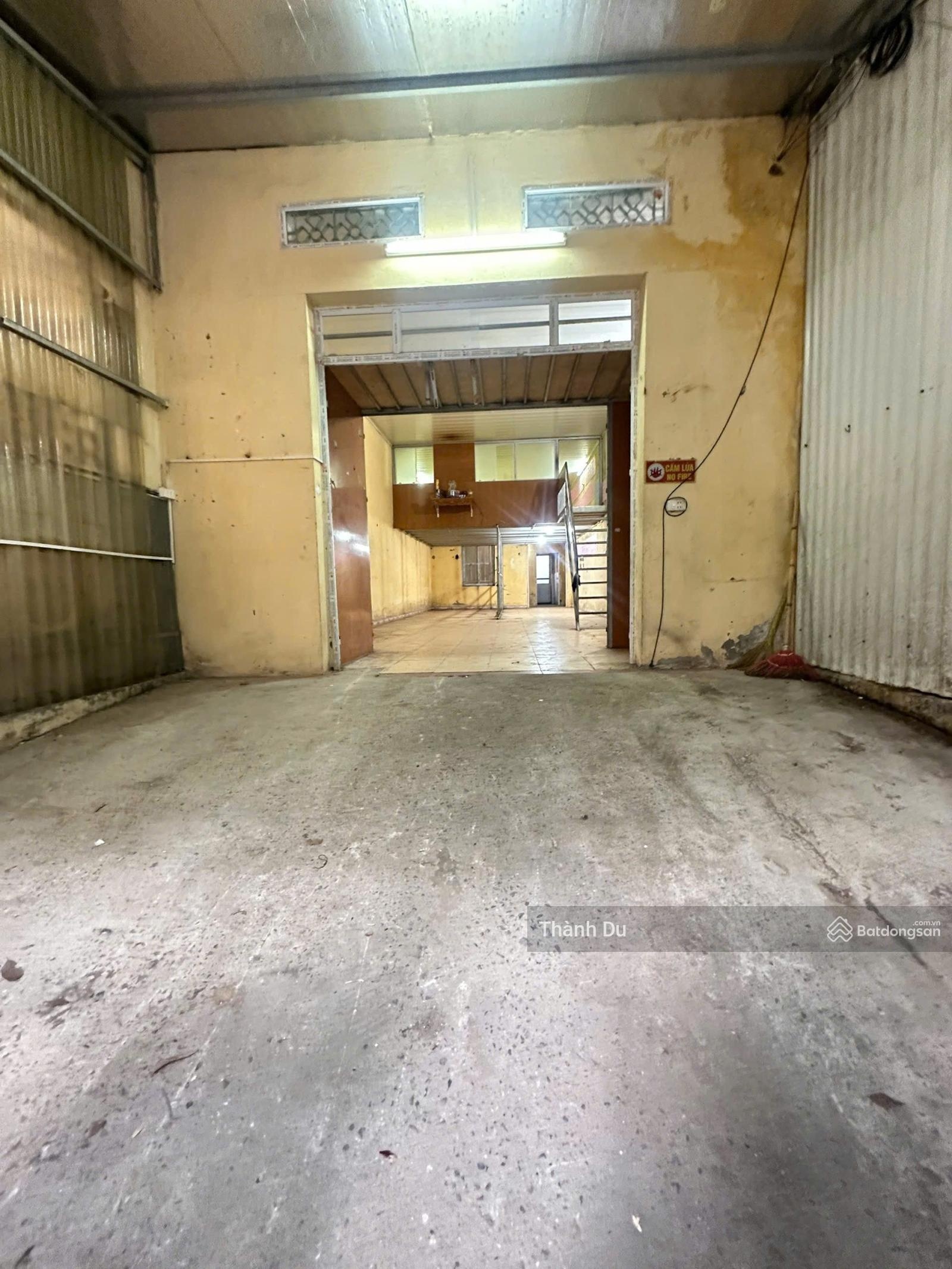 CHO THUÊ nhà nguyên căn làm KHO XƯỞNG ĐỂ HÀNG - KINH DOANH CÁC MẶT HÀNG KẾT HỢP Ở 158m2 giá 12 tr