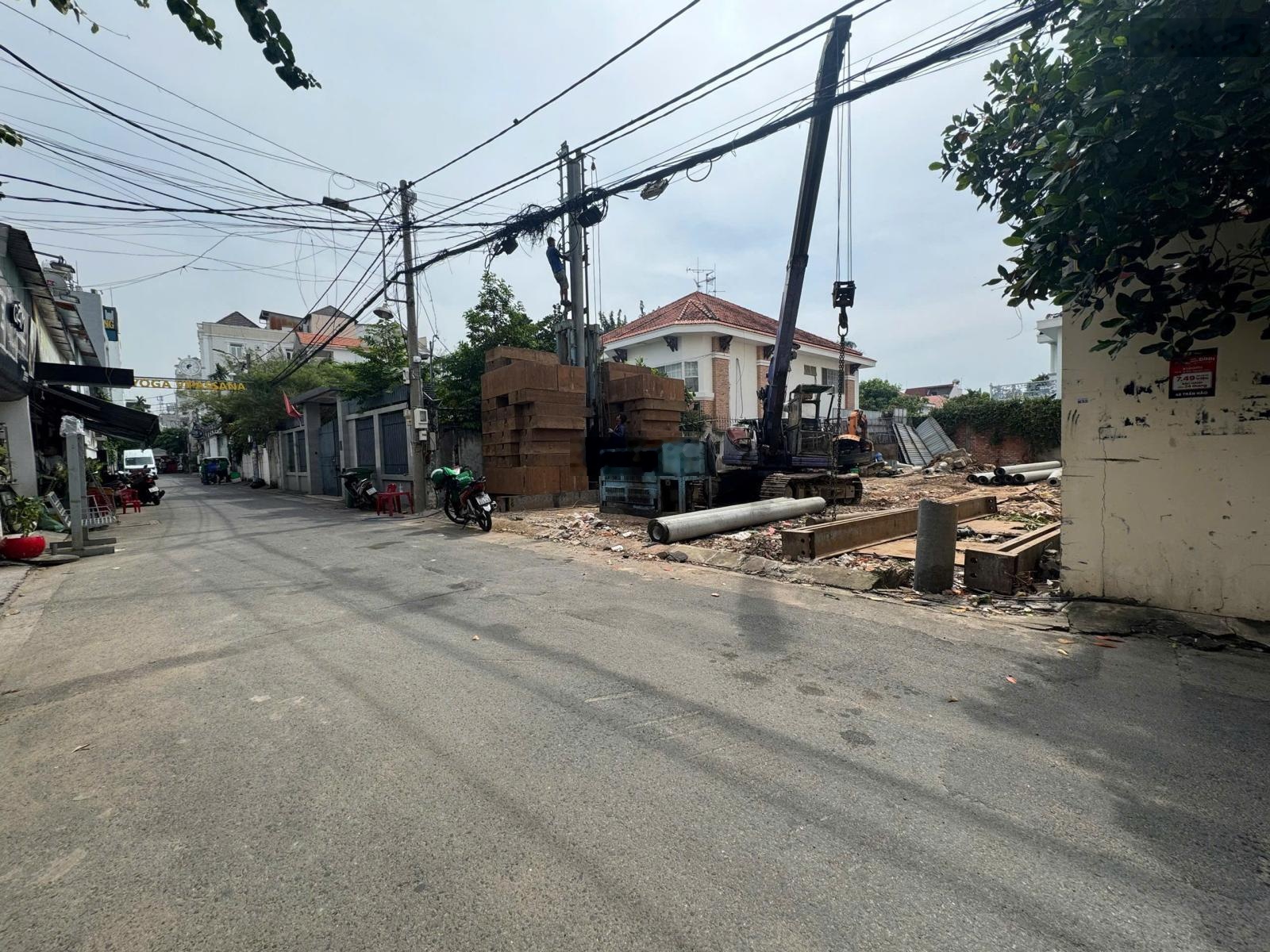 Bán nhà mt đường 1, an khánh. 42,9 tỷ ( 5,5 x 29 cn 160m2 )