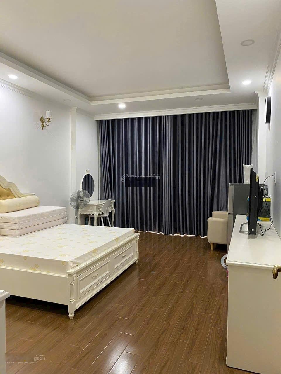 Nhà đẹp, hẻm 8m - khu vip k300 - 5 tầng, 6x14 - cho thuê 40tr/tháng