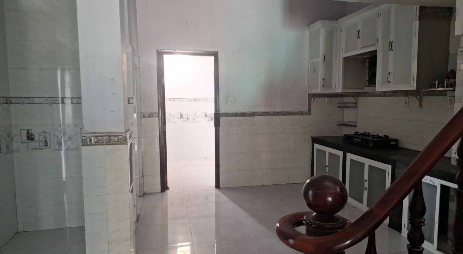 Bán nhà căn góc 2 mặt tiền _ôtô ngủ trong nhà_giá 5,5tỷ_nguyễn văn tạo_long thới _nhà bè.