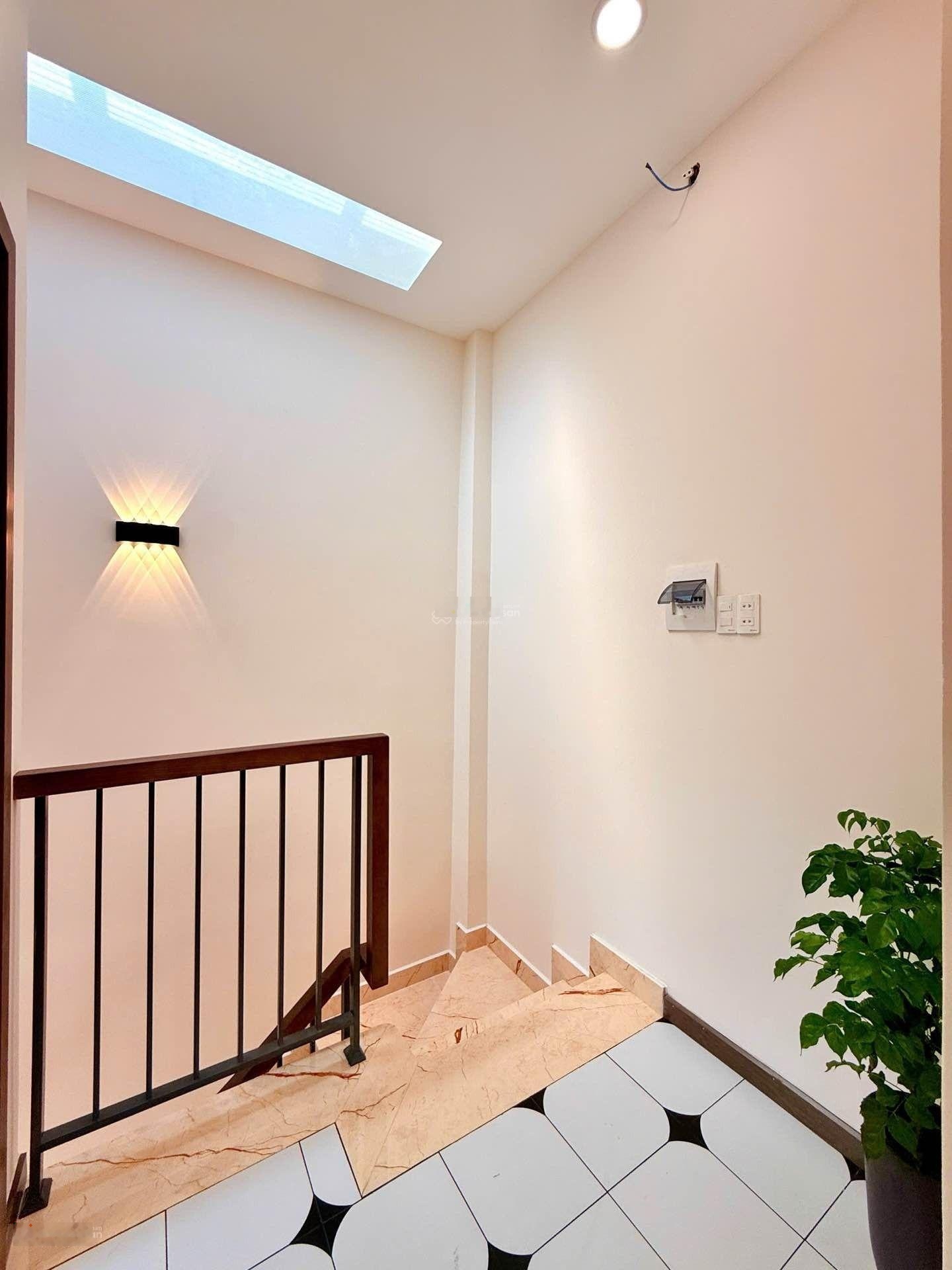 Bán nhà Bùi Đình Túy, Phường 12, Bình Thạnh, 50m2, ngang 7m, 2 tầng, giá 7.x tỷ