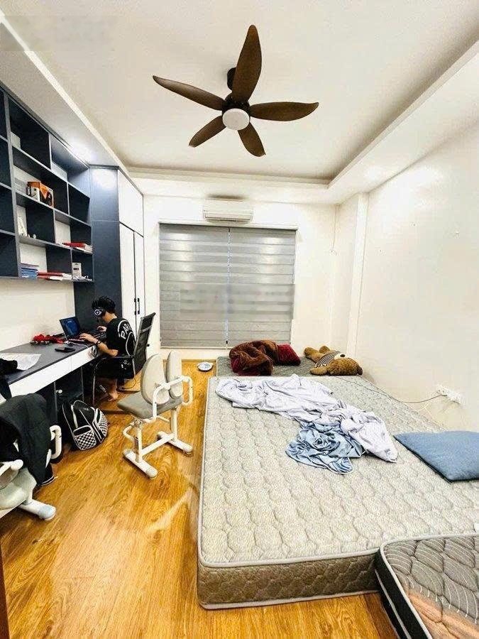 Bán nhà đội cấn ba đình dt 30/52m x 5t x mt 4,2m giá 9,7 tỷ có thương lượng