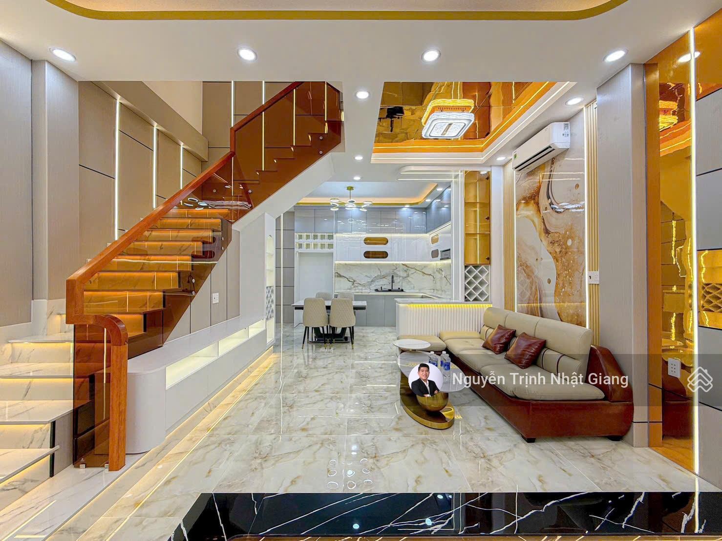 Siêu phẩm nhà phố hiện đại liền kề Phú Mỹ Hưng tặng full nội thất