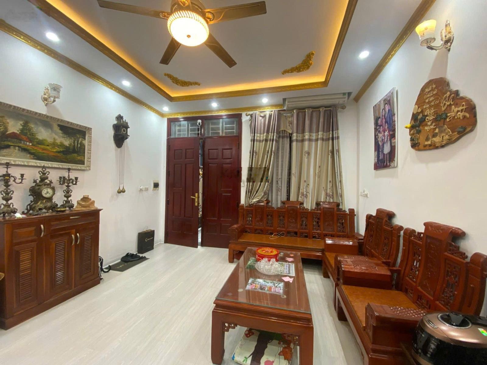 Phú mỹ - 45m - 5 tầng - mt 5m - ô tô đỗ cửa - 9 tỷ 500